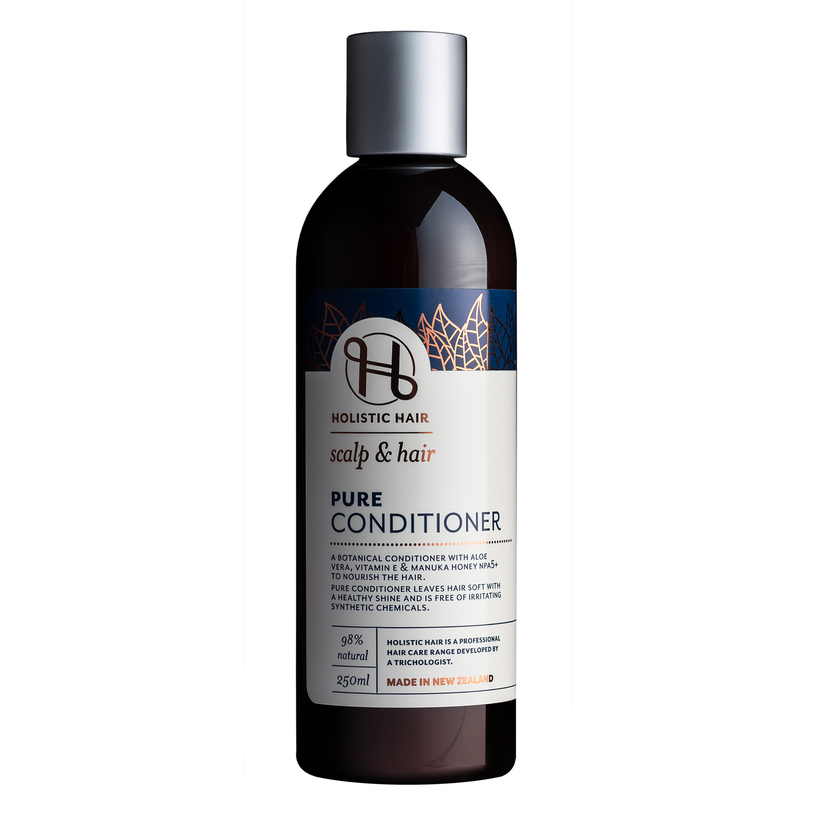 Natural conditioner designed to hydrate and soften hair with manuka honey and vitamin E.